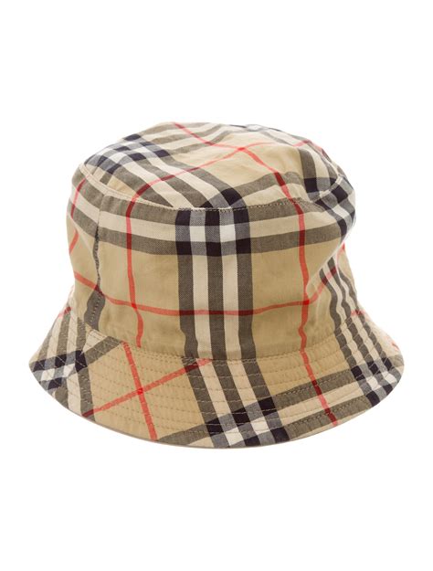 Burberry reversible bucket hat